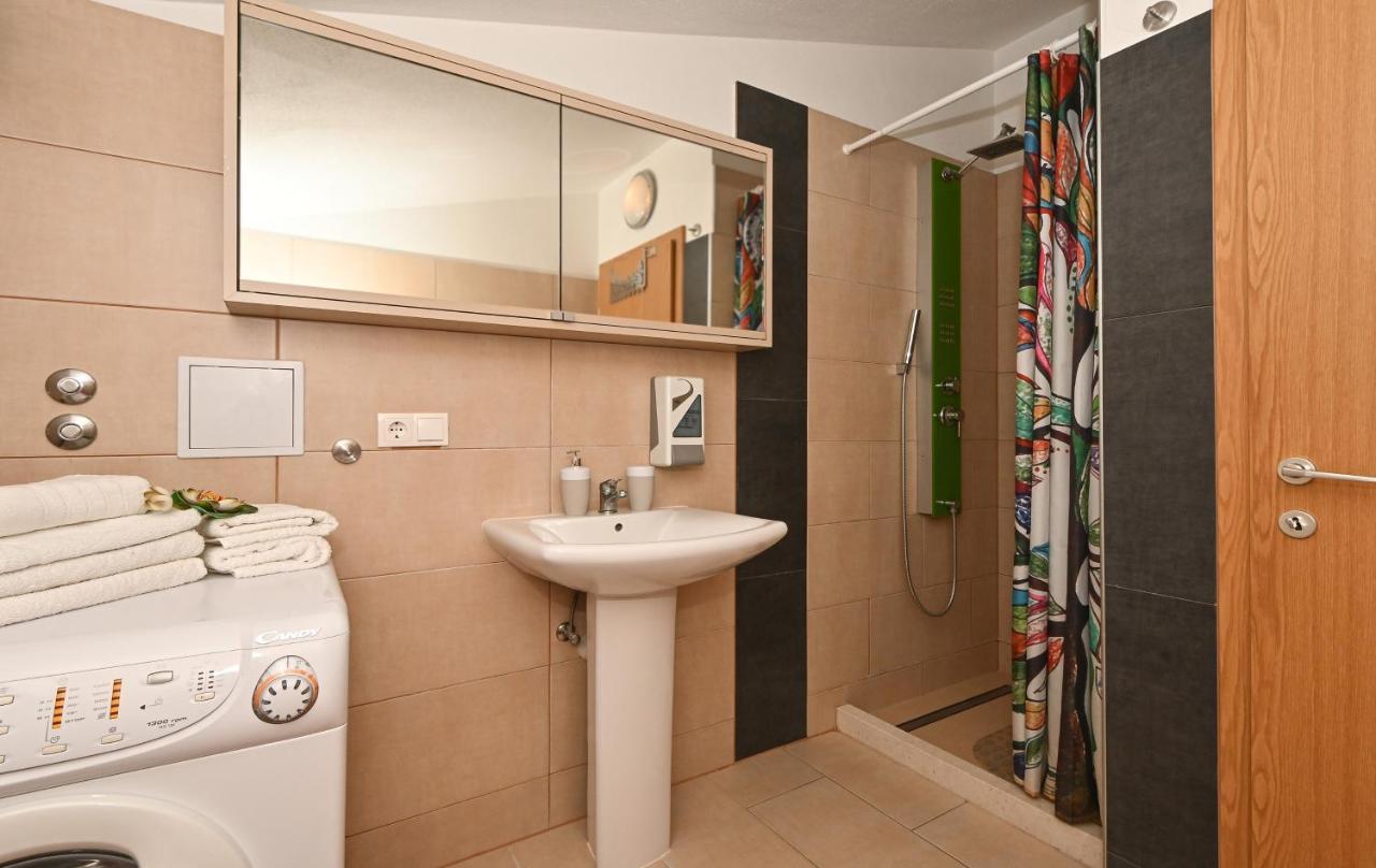 Apartments Villa Filip Трогир Екстериор снимка
