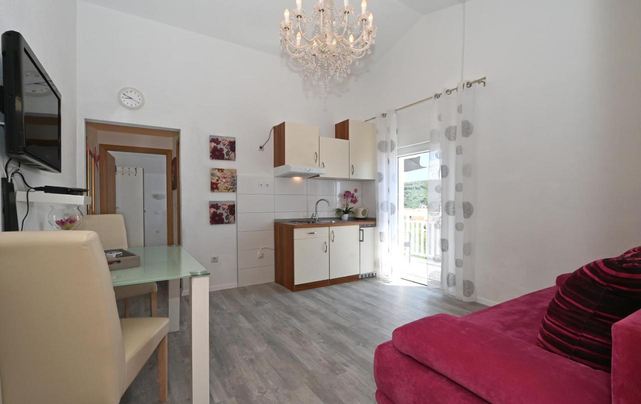 Apartments Villa Filip Трогир Екстериор снимка