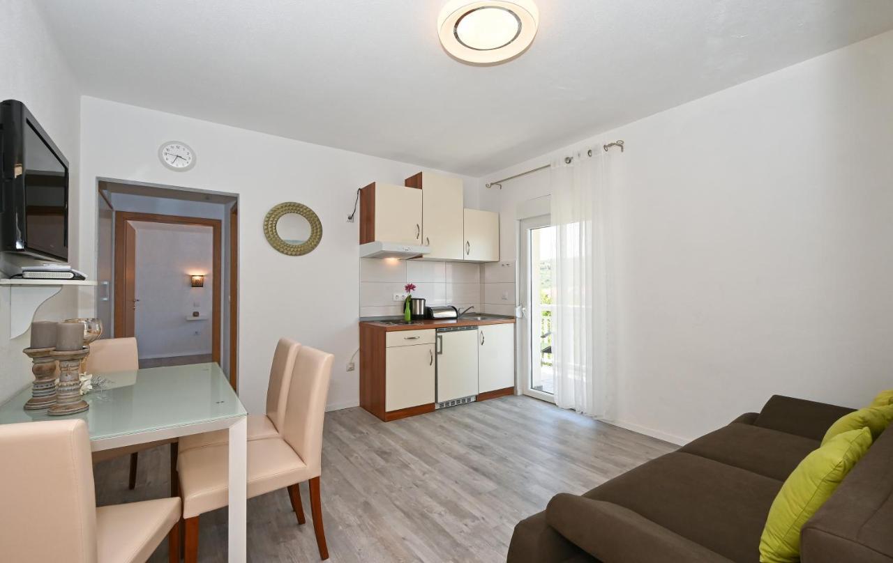 Apartments Villa Filip Трогир Екстериор снимка