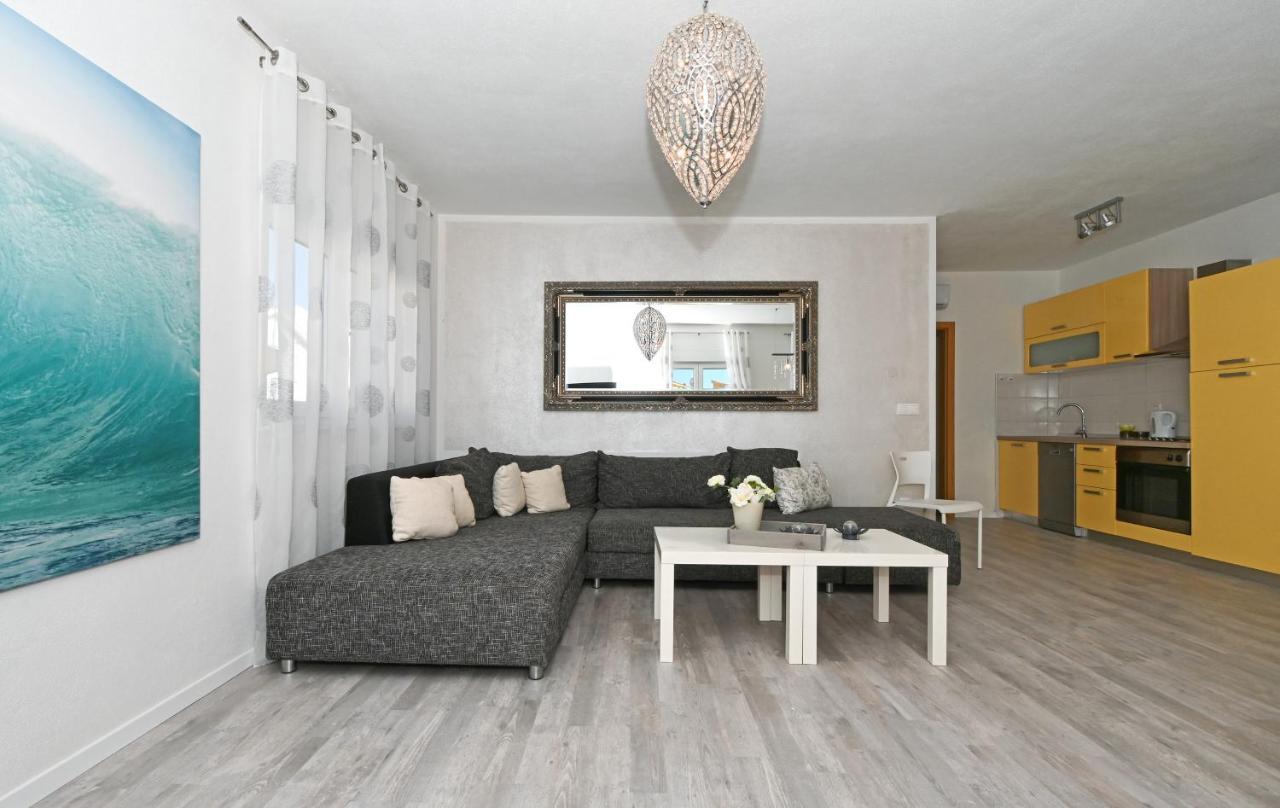 Apartments Villa Filip Трогир Екстериор снимка