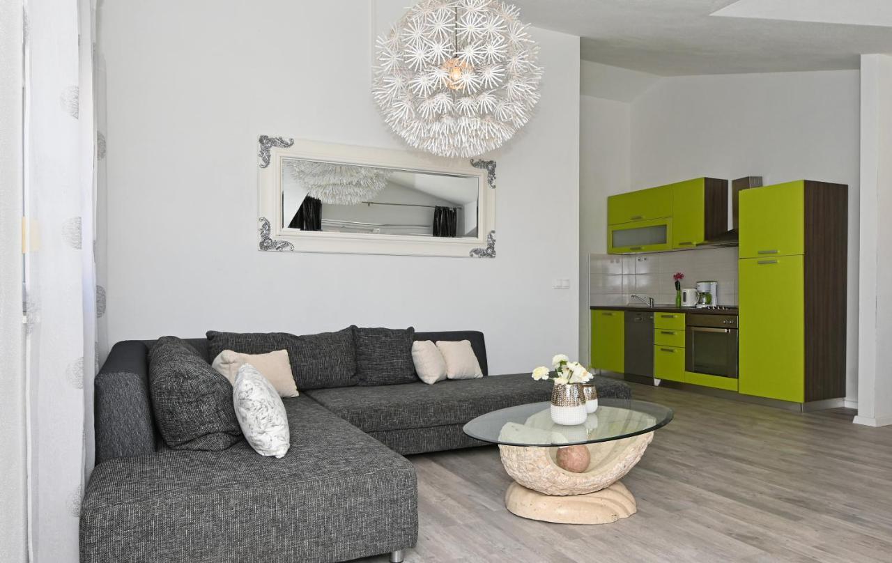 Apartments Villa Filip Трогир Екстериор снимка