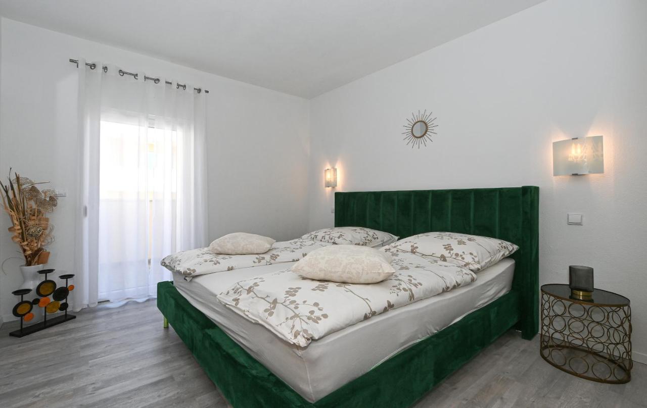 Apartments Villa Filip Трогир Екстериор снимка