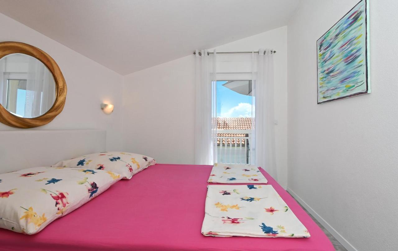 Apartments Villa Filip Трогир Екстериор снимка