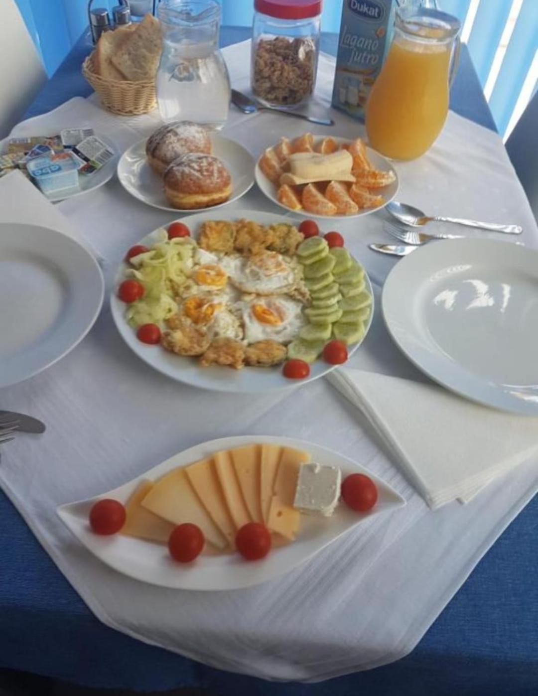 Apartments Villa Filip Трогир Екстериор снимка